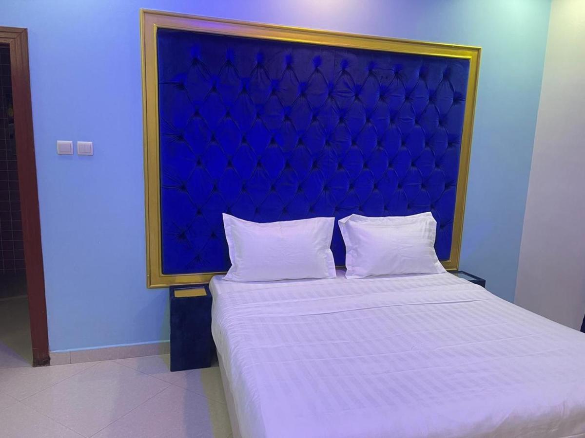 Aparthotel Golden Quba 1 Ar Riyad Esterno foto