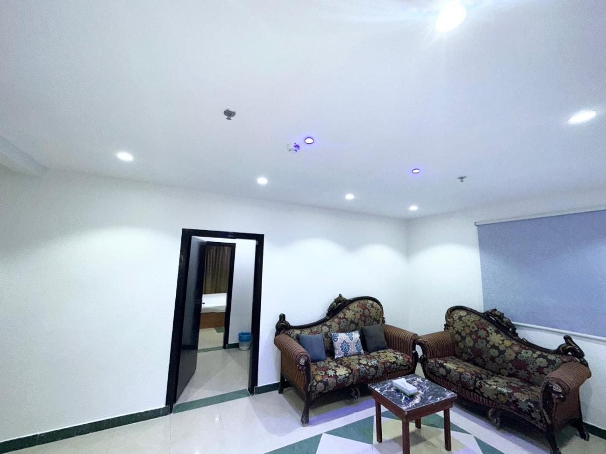 Aparthotel Golden Quba 1 Ar Riyad Esterno foto