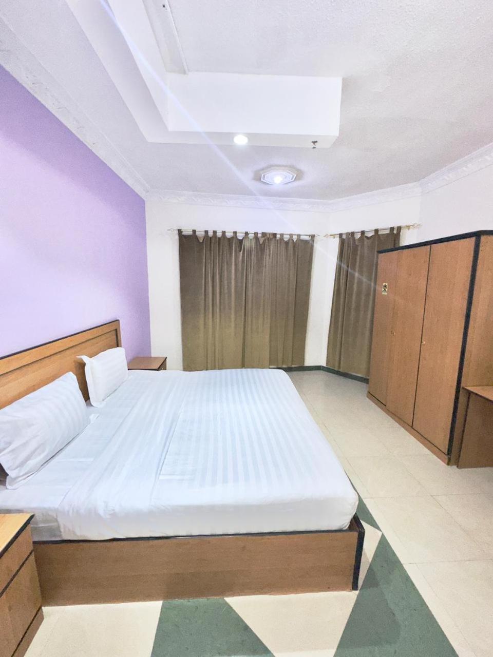 Aparthotel Golden Quba 1 Ar Riyad Esterno foto