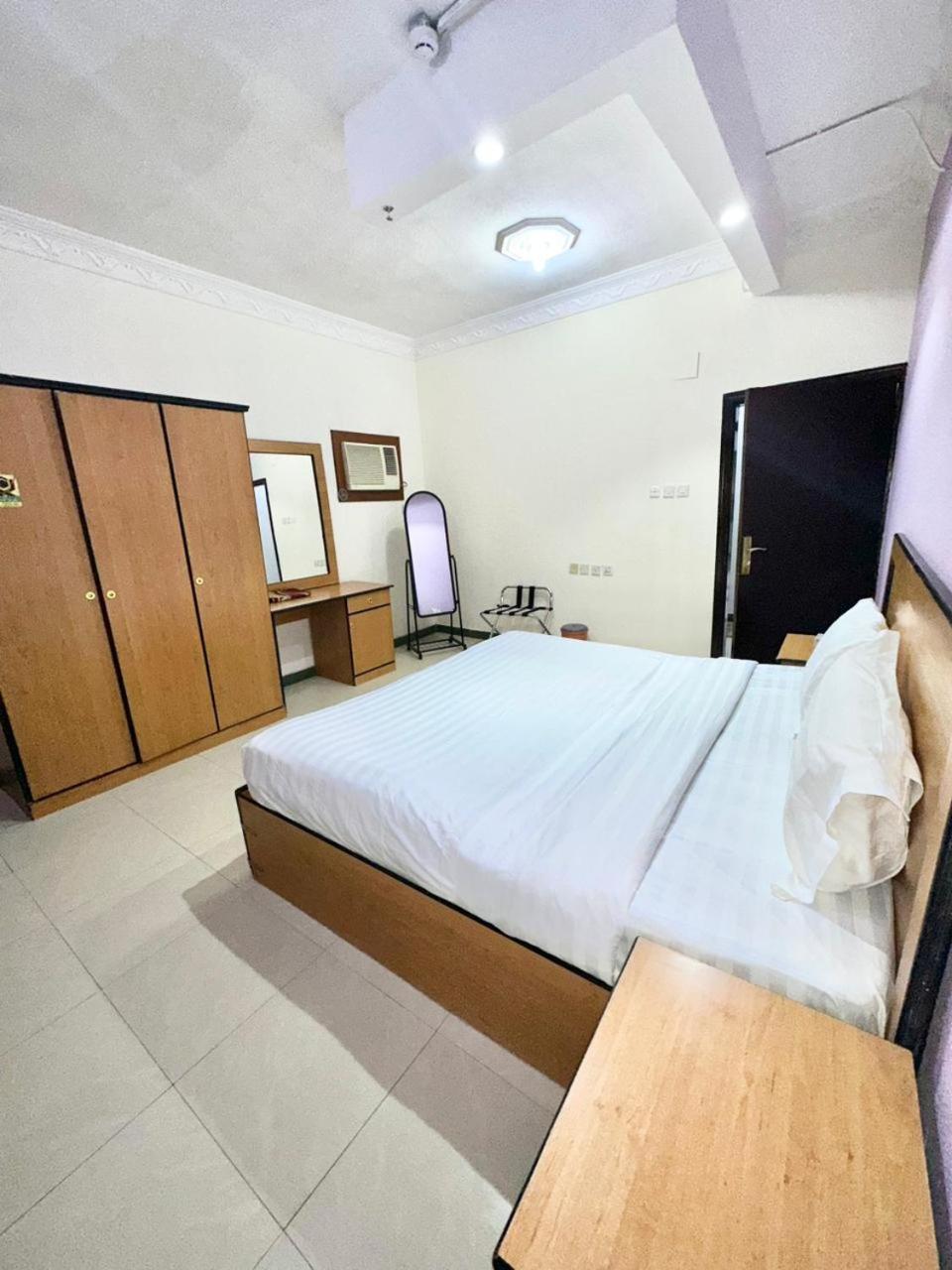 Aparthotel Golden Quba 1 Ar Riyad Esterno foto