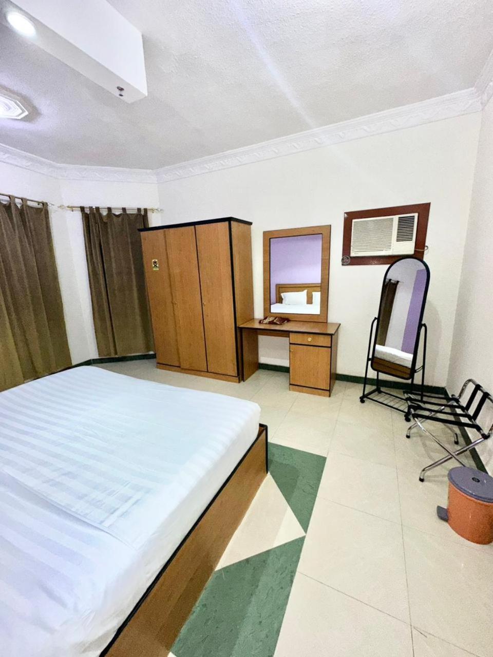 Aparthotel Golden Quba 1 Ar Riyad Esterno foto